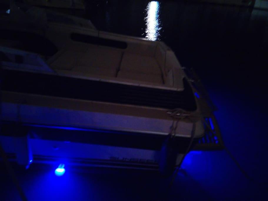 Botel Exclusive Boat In Marina De Valencia, Ideal For Couples *